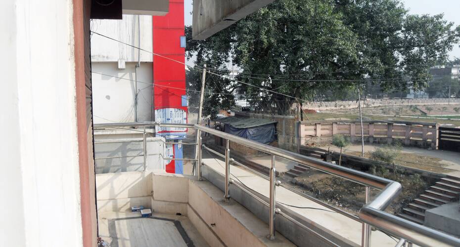 Hotel Premashram, Bodhgaya 3